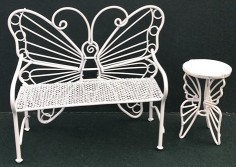 WHITE WIRE BUTTERFLY SEAT & TABLE