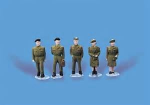 MODEL SCENE 5116 ARMY  PERSONNEL