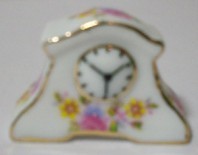 CLOCK-MANTLE YELLOW/PINK FLOWERS