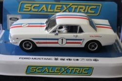 SCALEXTRIC C4364 FORD MUSTANG GEOGHEGAN 1965 