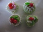 MINI CAKES-LIME ICING