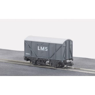 PECO NR-43M LMS BOX VAN-grey 