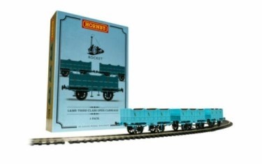 HORNBY R40102 L&MR 3RD CLASS OPEN CARRIAGE PACK