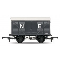 HORNBY R6422 RR CLOSED VAN NE 