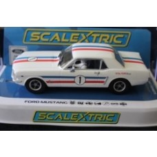 SCALEXTRIC C4364 FORD MUSTANG GEOGHEGAN 1965 